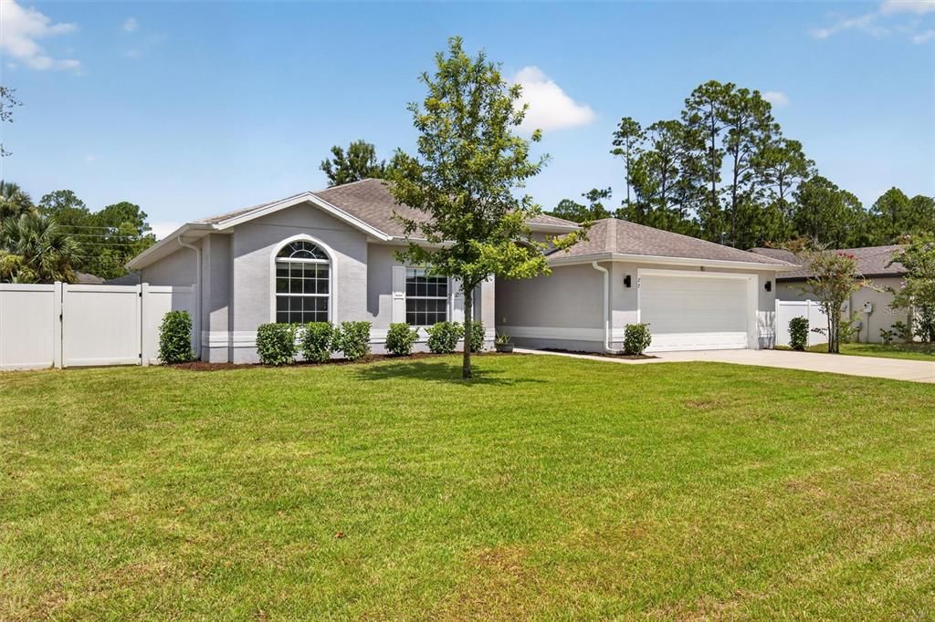 For Sale: $320,000 (3 beds, 2 baths, 1795 Square Feet)