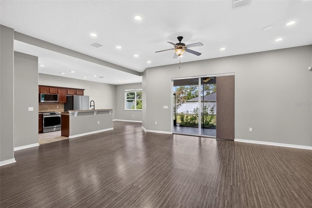 For Sale: $320,000 (3 beds, 2 baths, 1795 Square Feet)