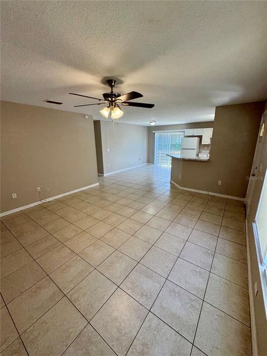 For Sale: $305,000 (3 beds, 2 baths, 1200 Square Feet)