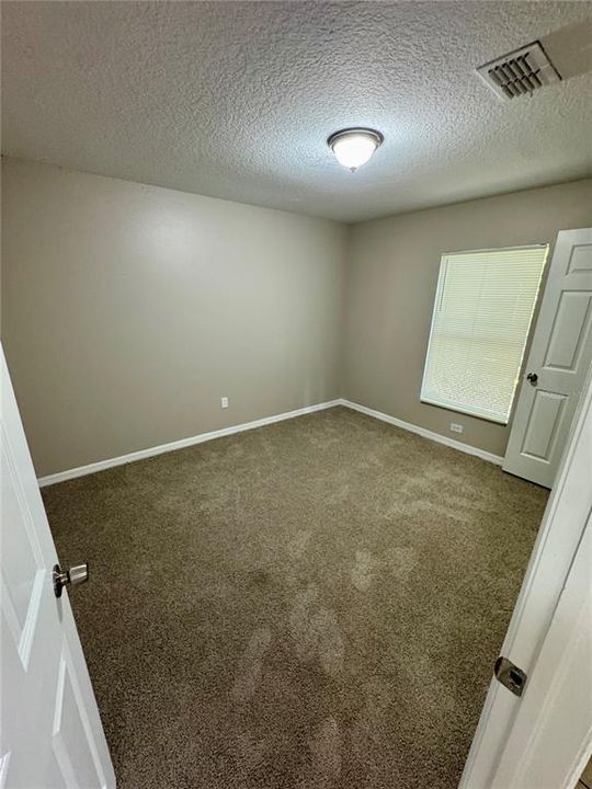 For Sale: $305,000 (3 beds, 2 baths, 1200 Square Feet)