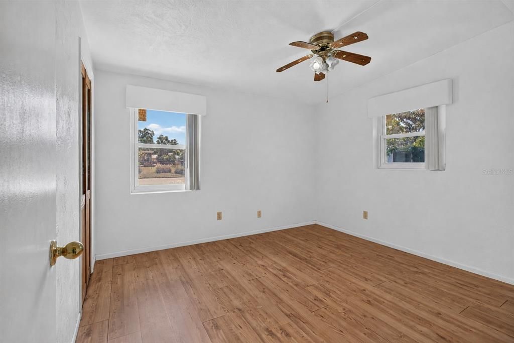 For Sale: $349,900 (3 beds, 2 baths, 1176 Square Feet)