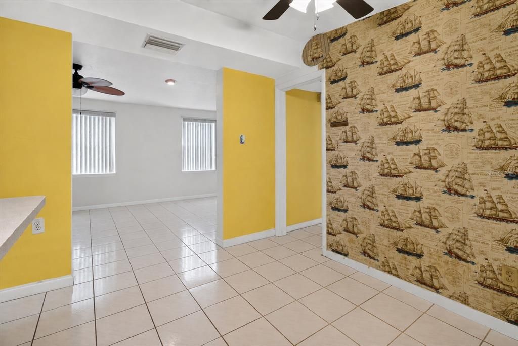 For Sale: $349,900 (3 beds, 2 baths, 1176 Square Feet)