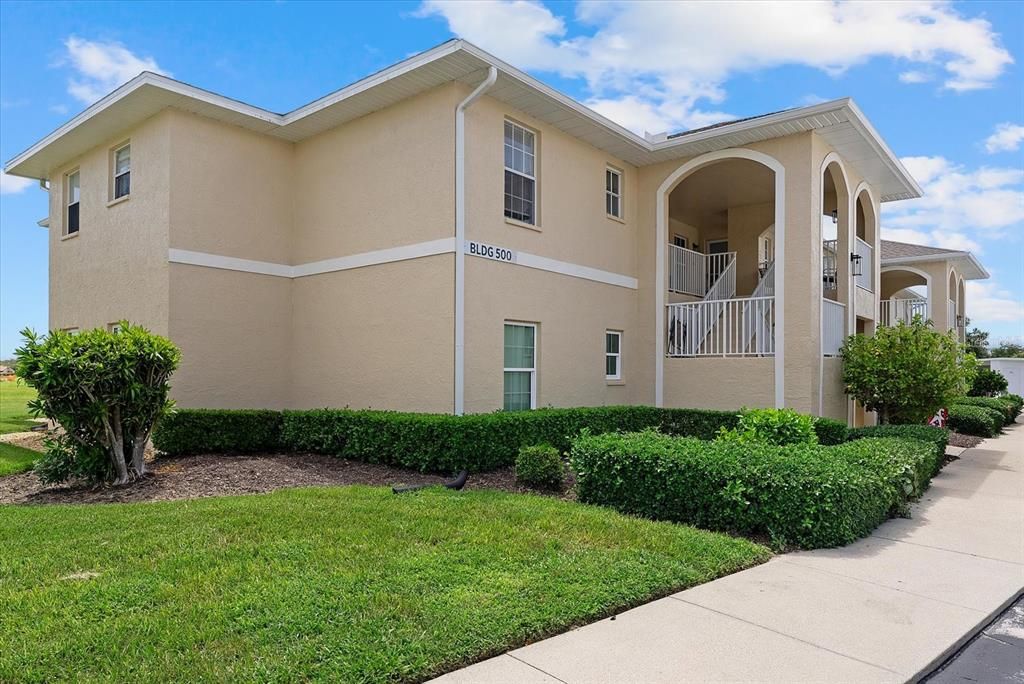For Sale: $189,000 (2 beds, 2 baths, 1313 Square Feet)