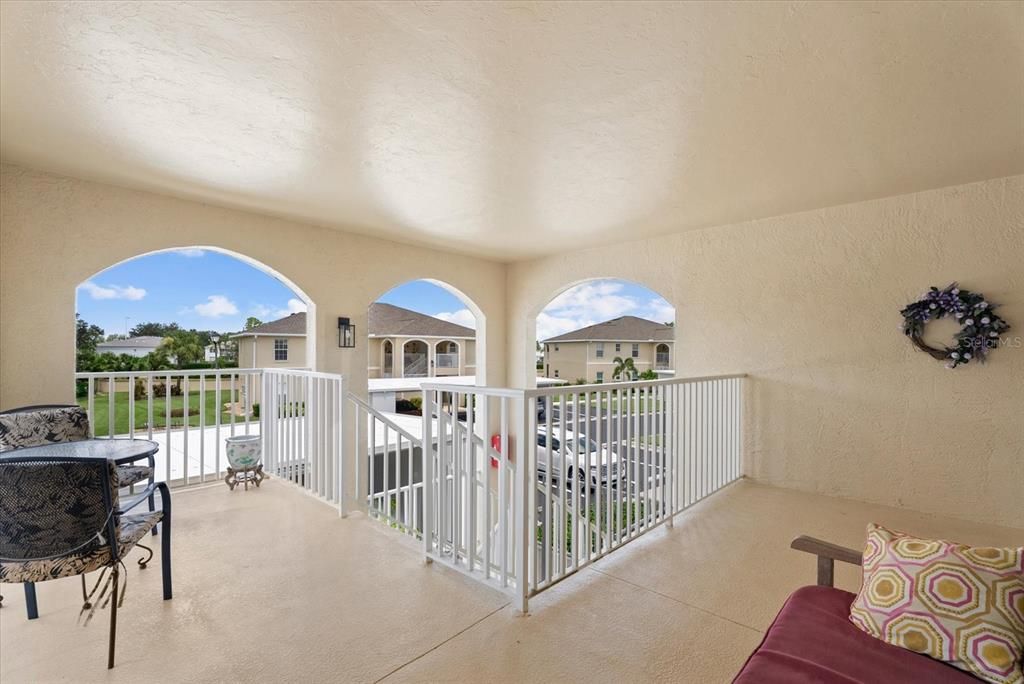 For Sale: $189,000 (2 beds, 2 baths, 1313 Square Feet)