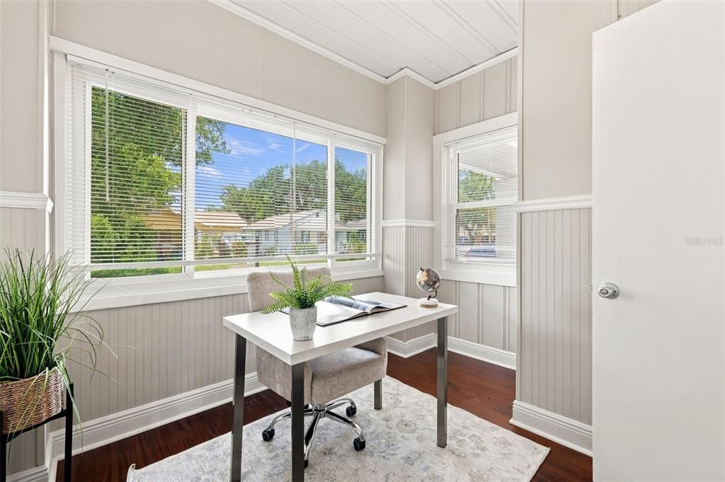 Active With Contract: $389,000 (3 beds, 2 baths, 1360 Square Feet)