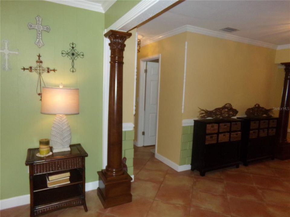 For Sale: $1,200,000 (4 beds, 2 baths, 2320 Square Feet)