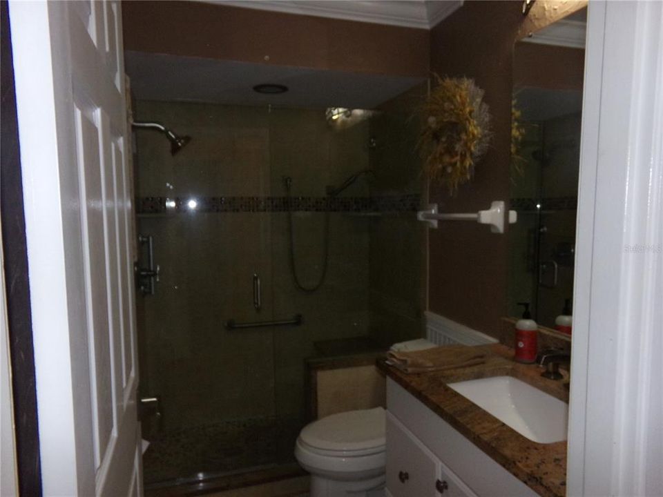 For Sale: $1,200,000 (4 beds, 2 baths, 2320 Square Feet)