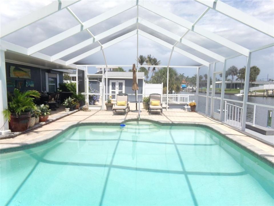 For Sale: $1,200,000 (4 beds, 2 baths, 2320 Square Feet)