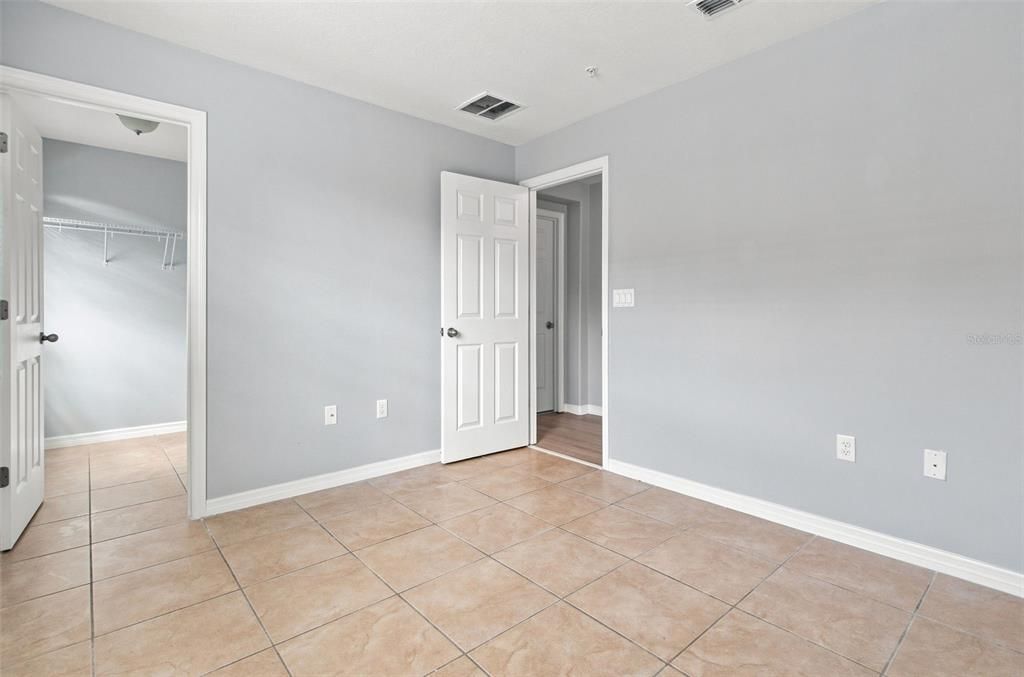 For Rent: $2,650 (3 beds, 2 baths, 1733 Square Feet)