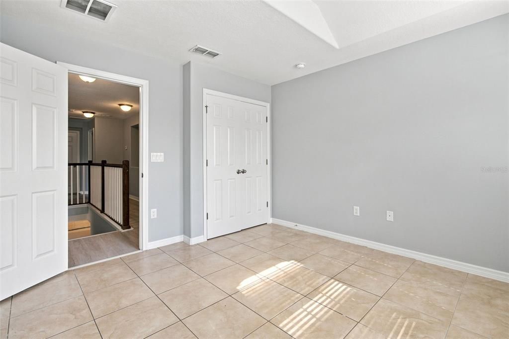 For Rent: $2,650 (3 beds, 2 baths, 1733 Square Feet)