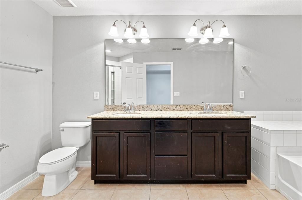 For Rent: $2,650 (3 beds, 2 baths, 1733 Square Feet)