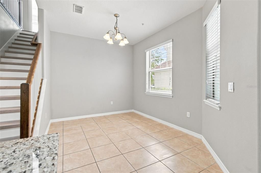 For Rent: $2,650 (3 beds, 2 baths, 1733 Square Feet)