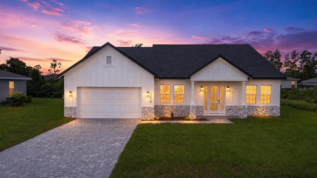 For Sale: $334,900 (4 beds, 2 baths, 2040 Square Feet)