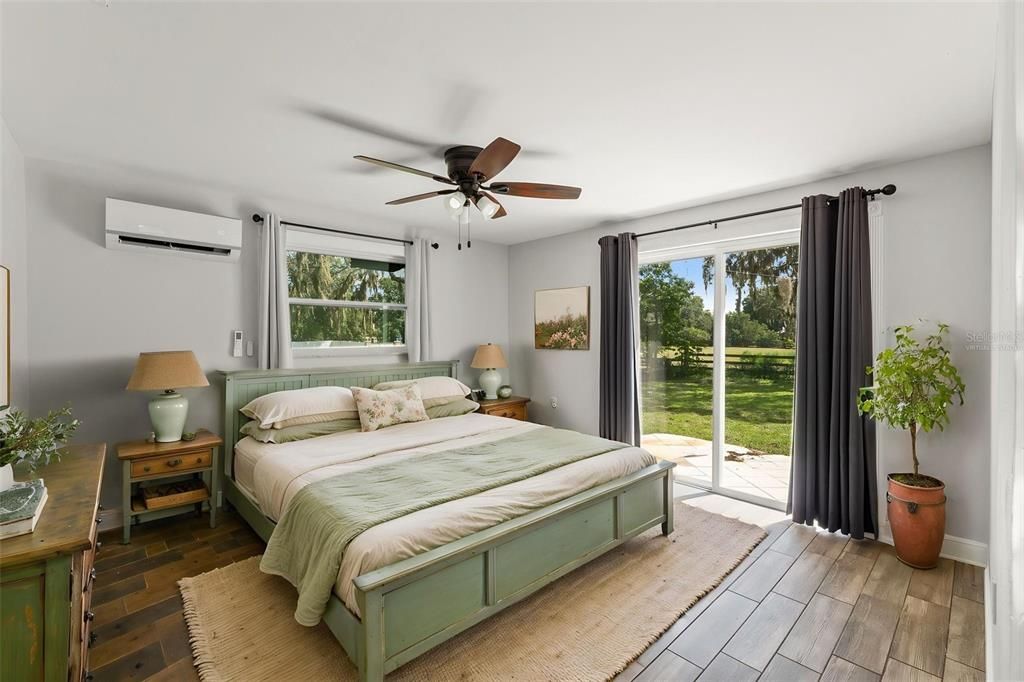 For Sale: $1,050,000 (3 beds, 3 baths, 1661 Square Feet)