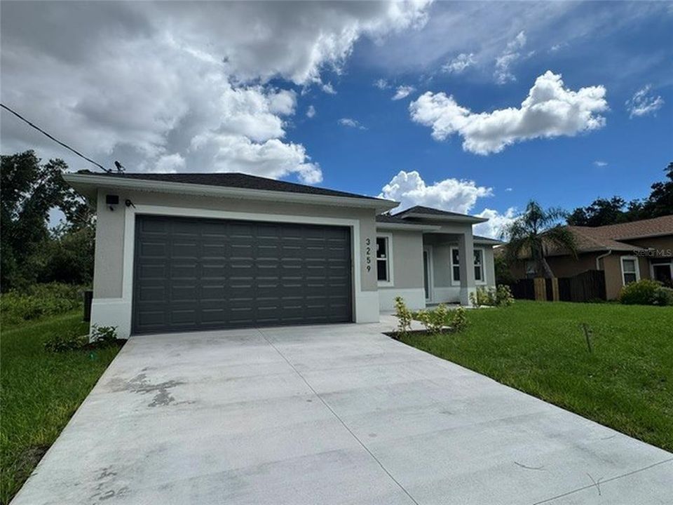 For Sale: $405,000 (3 beds, 2 baths, 1768 Square Feet)