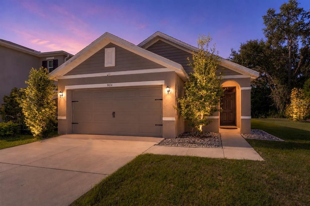 For Sale: $385,000 (3 beds, 2 baths, 1516 Square Feet)