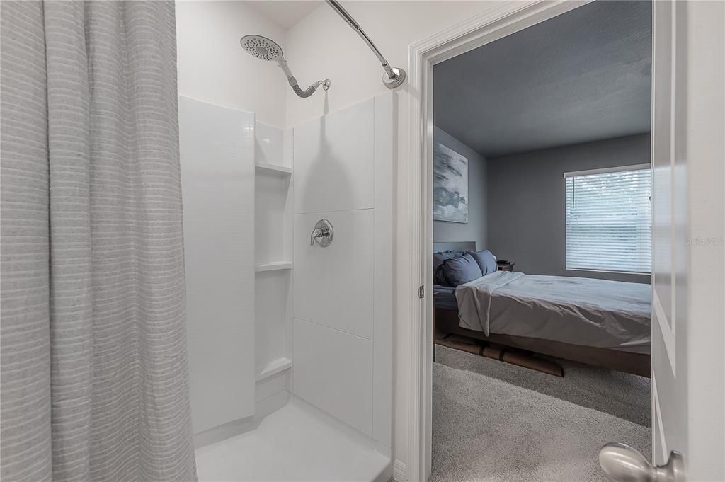 For Sale: $385,000 (3 beds, 2 baths, 1516 Square Feet)