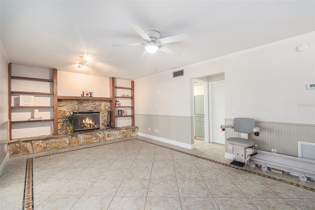 En Venta: $550,000 (3 camas, 2 baños, 2082 Pies cuadrados)