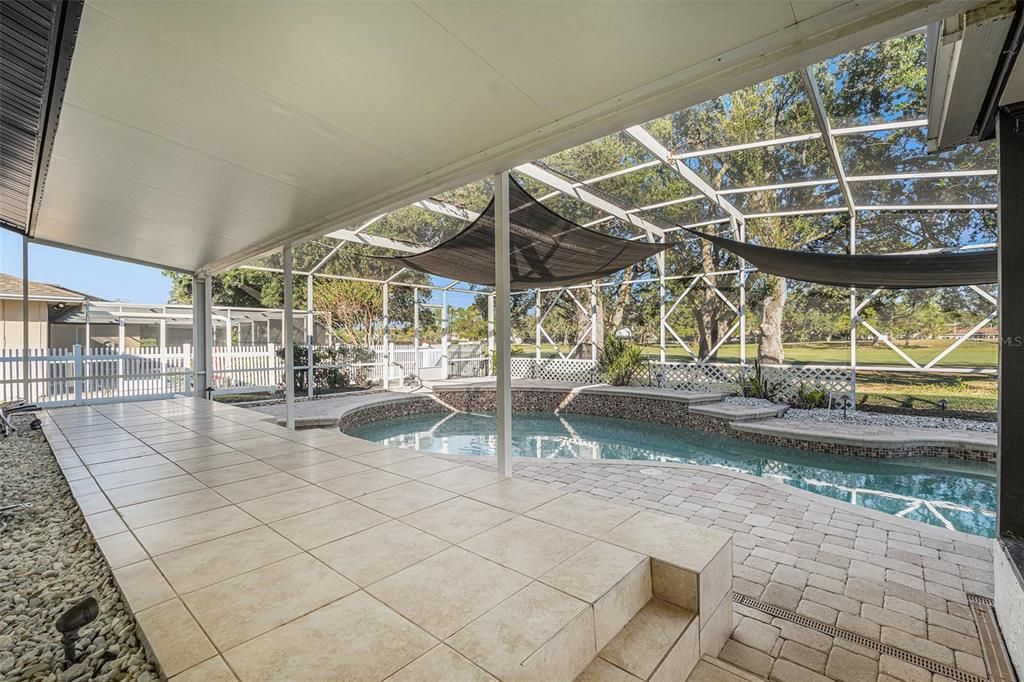 En Venta: $550,000 (3 camas, 2 baños, 2082 Pies cuadrados)