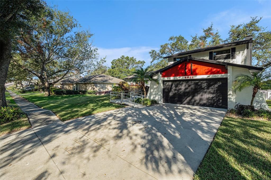 En Venta: $550,000 (3 camas, 2 baños, 2082 Pies cuadrados)