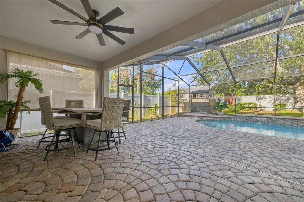 En Venta: $399,000 (4 camas, 3 baños, 2533 Pies cuadrados)