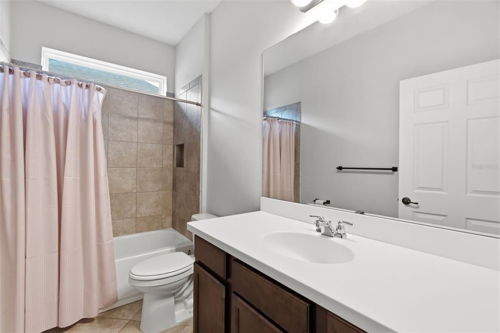 For Sale: $479,900 (4 beds, 3 baths, 2218 Square Feet)