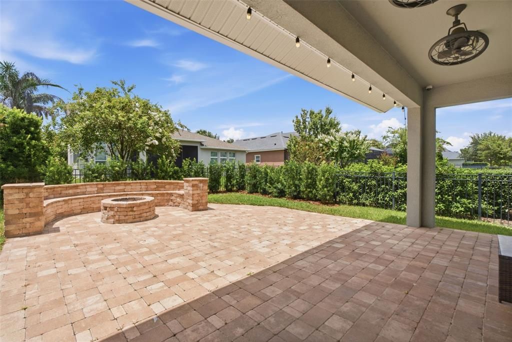 For Sale: $479,900 (4 beds, 3 baths, 2218 Square Feet)