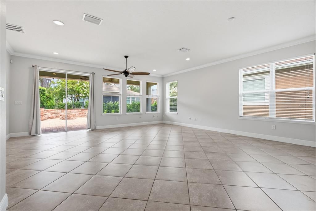 For Sale: $479,900 (4 beds, 3 baths, 2218 Square Feet)
