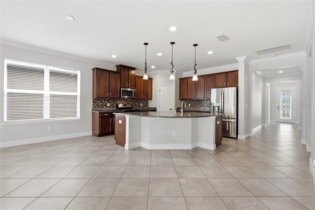 For Sale: $479,900 (4 beds, 3 baths, 2218 Square Feet)
