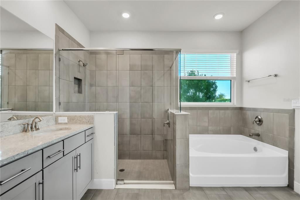 For Sale: $699,000 (4 beds, 3 baths, 2838 Square Feet)