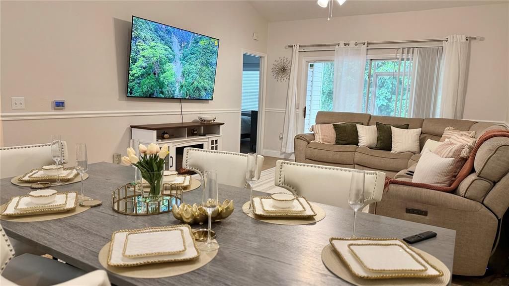 For Rent: $2,400 (2 beds, 2 baths, 1134 Square Feet)