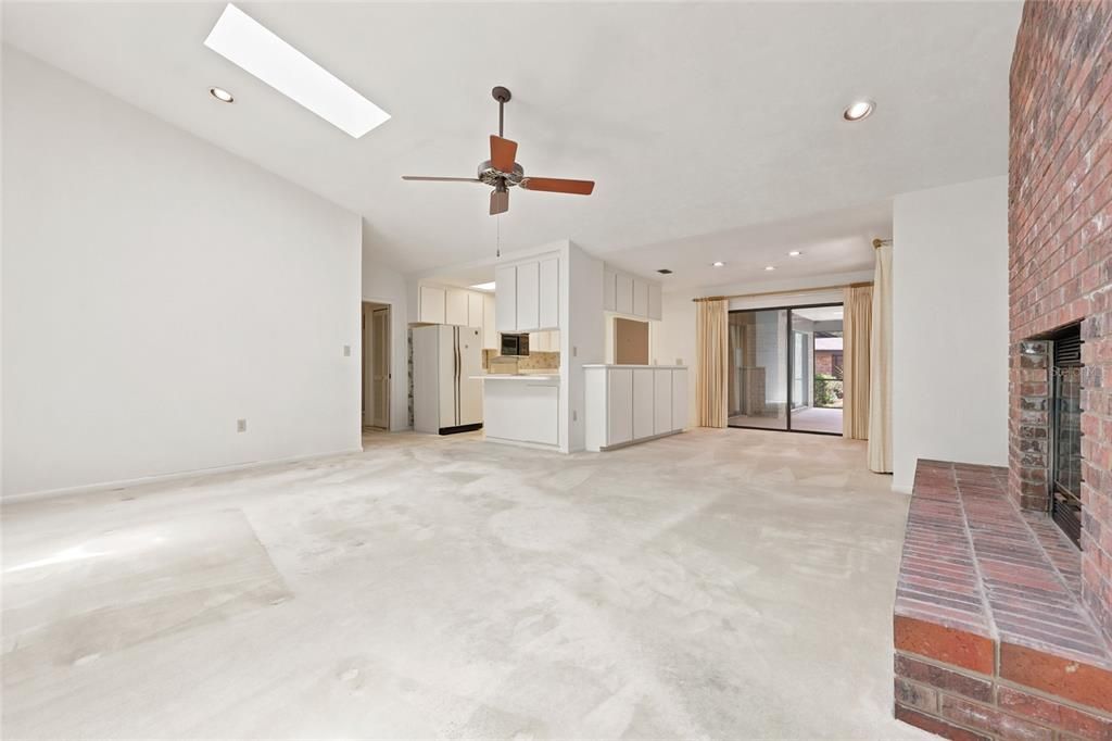 For Sale: $464,000 (4 beds, 3 baths, 2324 Square Feet)