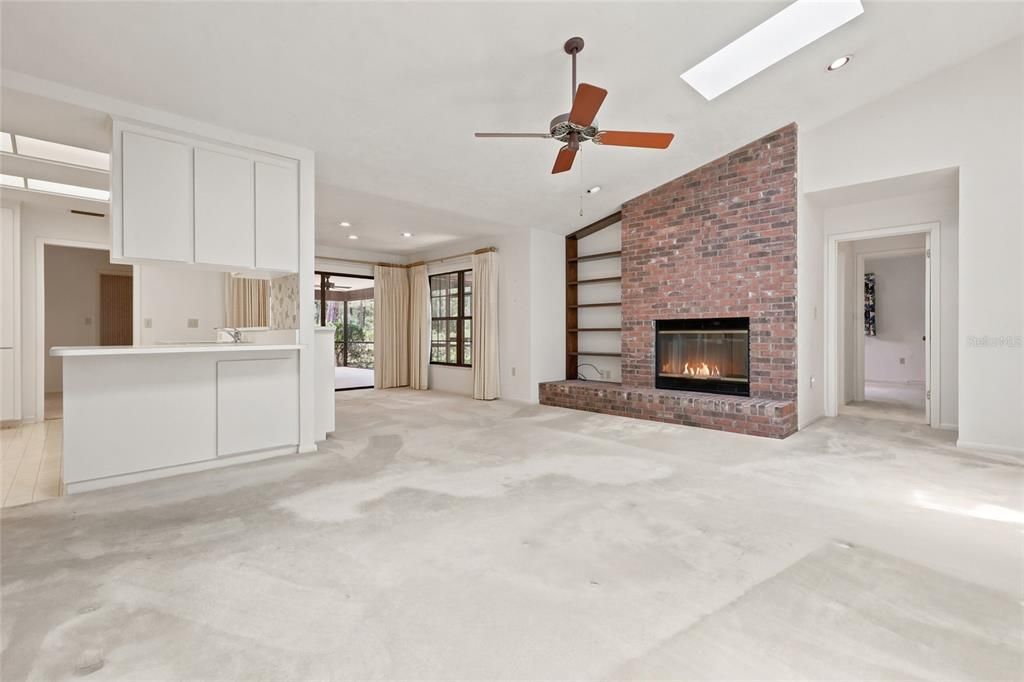 For Sale: $464,000 (4 beds, 3 baths, 2324 Square Feet)