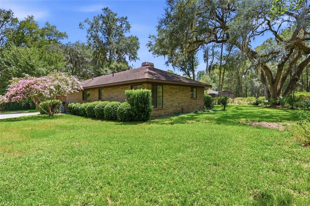 For Sale: $464,000 (4 beds, 3 baths, 2324 Square Feet)