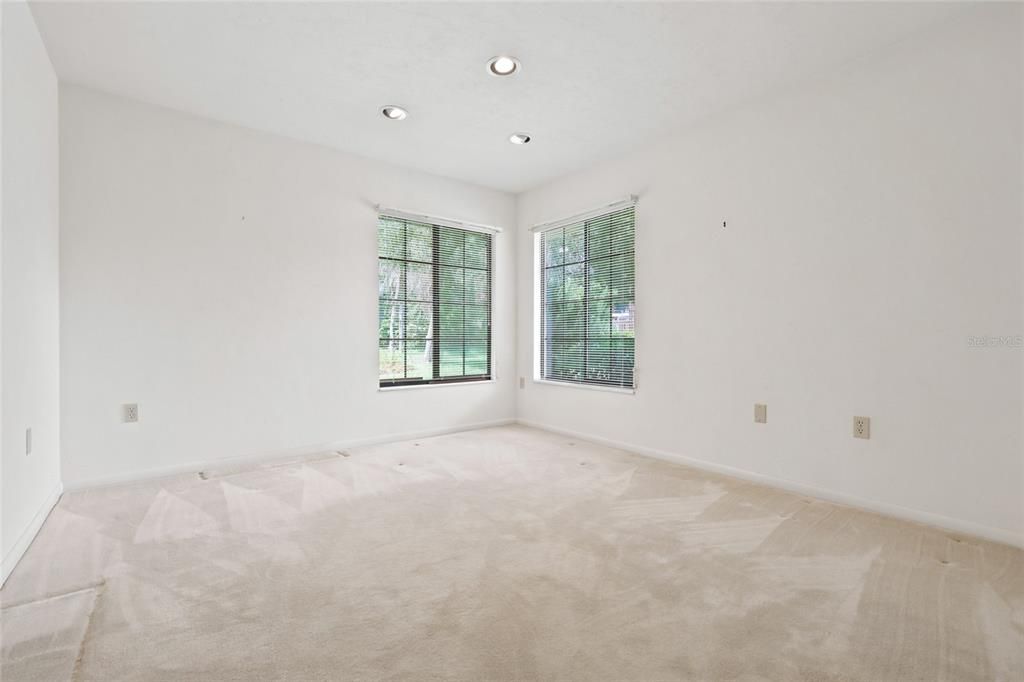 For Sale: $464,000 (4 beds, 3 baths, 2324 Square Feet)