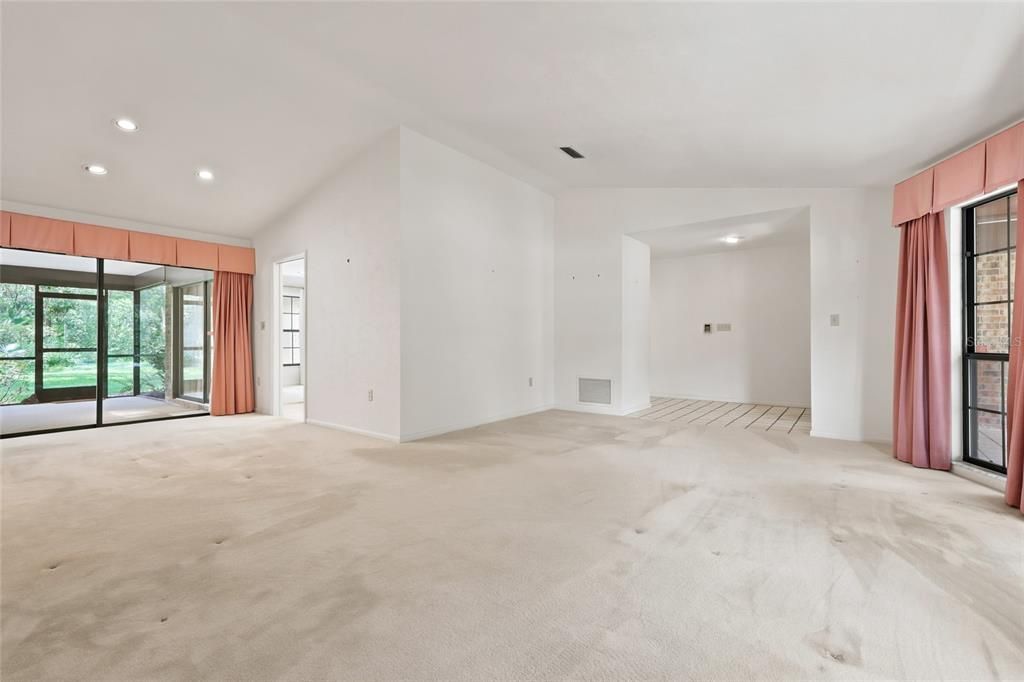 For Sale: $464,000 (4 beds, 3 baths, 2324 Square Feet)
