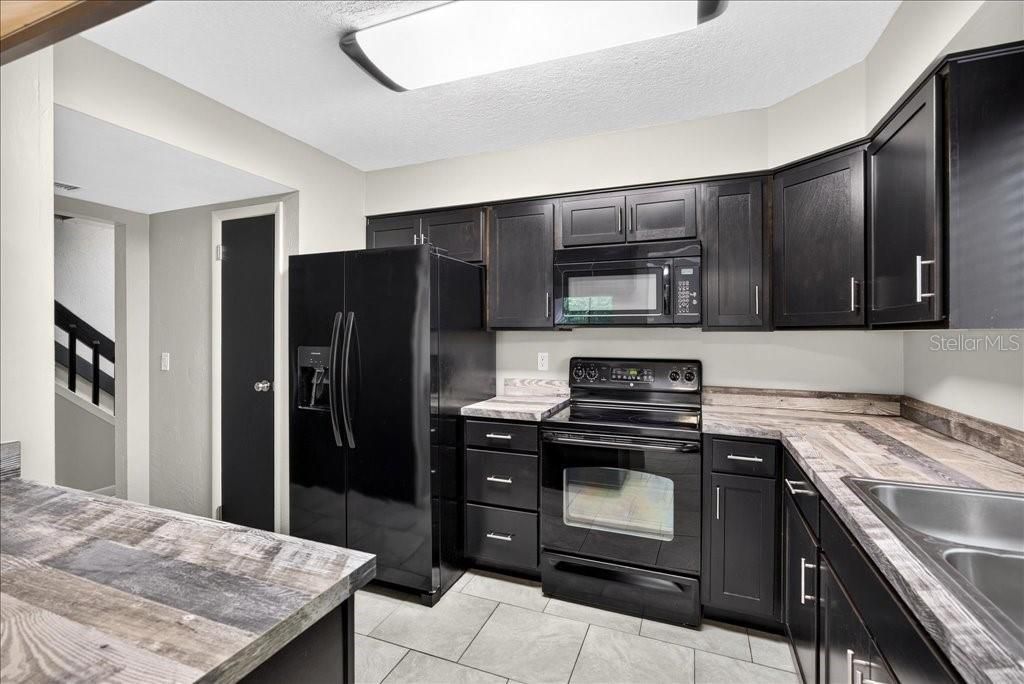 For Sale: $209,900 (3 beds, 2 baths, 1344 Square Feet)