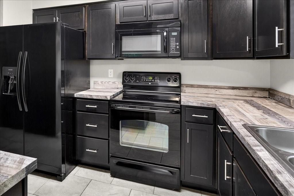 For Sale: $209,900 (3 beds, 2 baths, 1344 Square Feet)