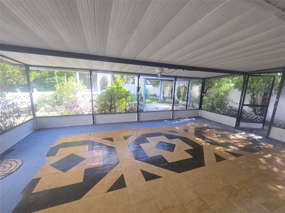 For Sale: $275,000 (3 beds, 2 baths, 1254 Square Feet)