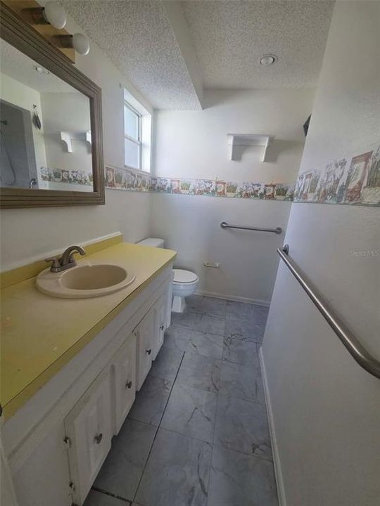 For Sale: $275,000 (3 beds, 2 baths, 1254 Square Feet)