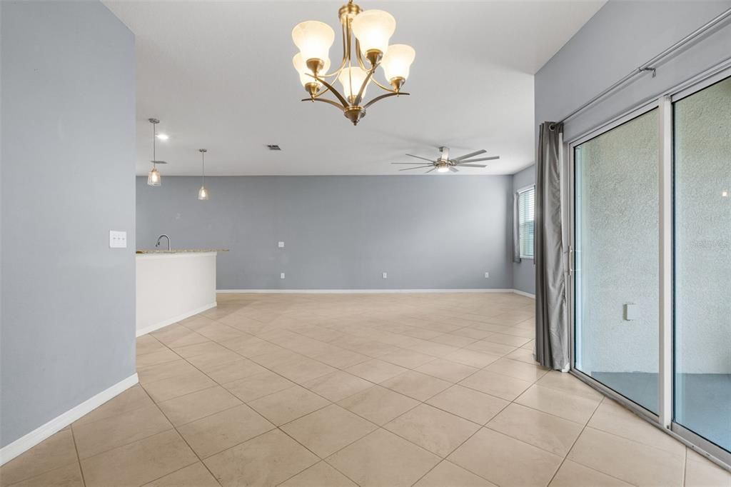 En Venta: $379,900 (3 camas, 2 baños, 2352 Pies cuadrados)