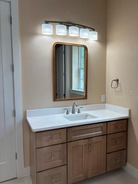 En Venta: $448,500 (3 camas, 2 baños, 1928 Pies cuadrados)