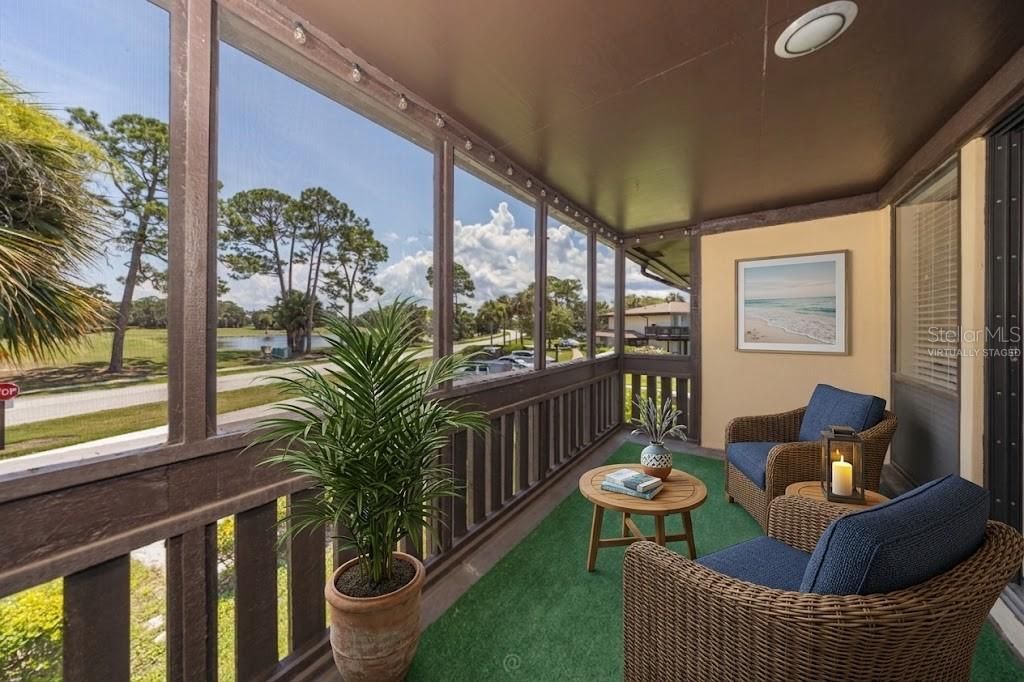 For Sale: $199,000 (2 beds, 2 baths, 986 Square Feet)