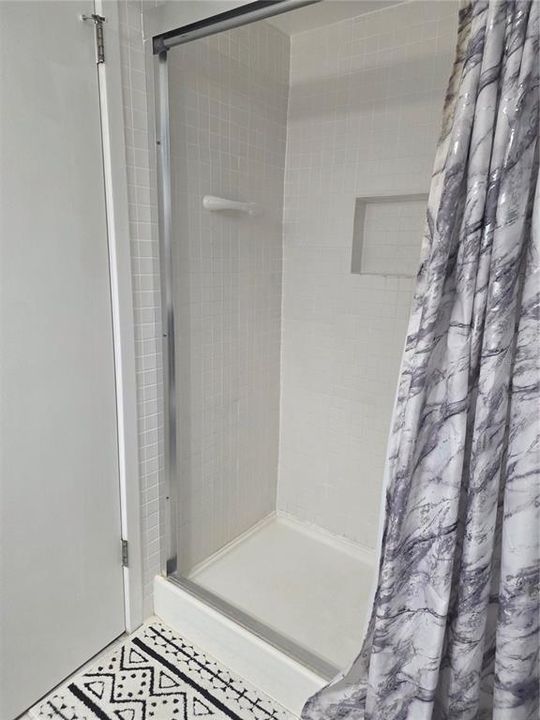 For Sale: $199,000 (2 beds, 2 baths, 986 Square Feet)