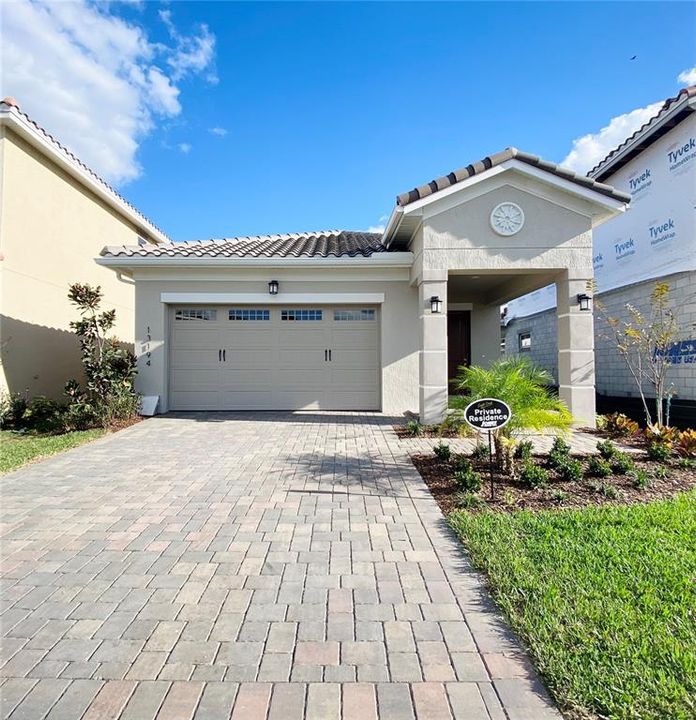 For Rent: $2,900 (3 beds, 2 baths, 1698 Square Feet)