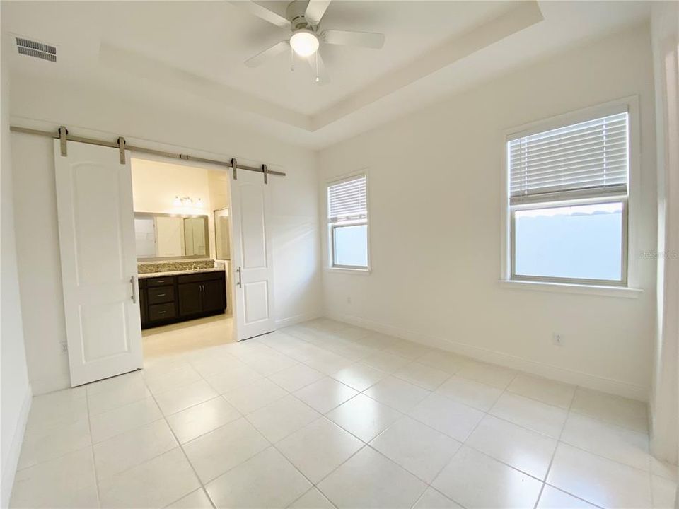 For Rent: $2,900 (3 beds, 2 baths, 1698 Square Feet)