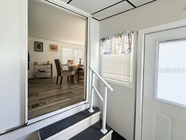 For Sale: $199,000 (1 beds, 1 baths, 792 Square Feet)