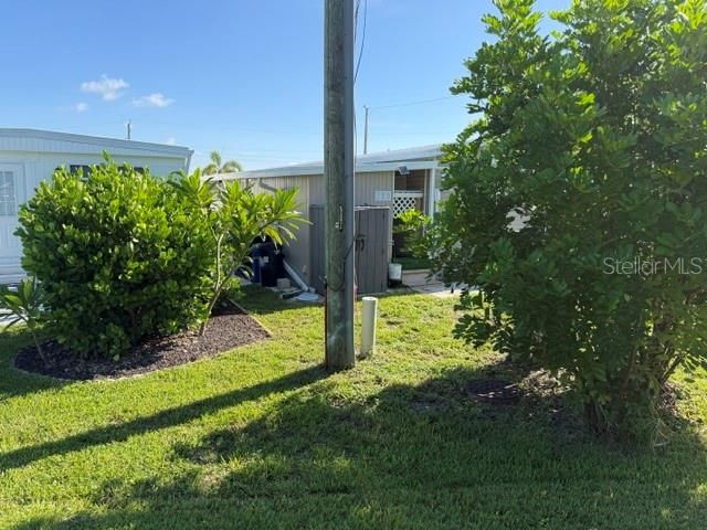 For Sale: $199,000 (1 beds, 1 baths, 792 Square Feet)
