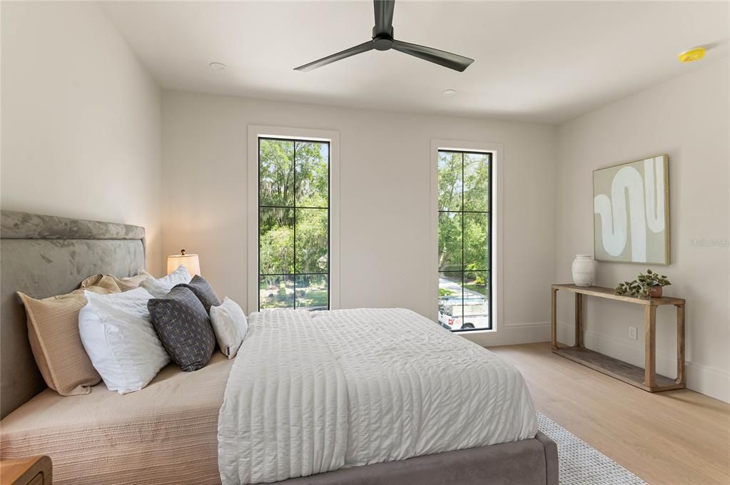 For Sale: $2,950,000 (5 beds, 5 baths, 3501 Square Feet)