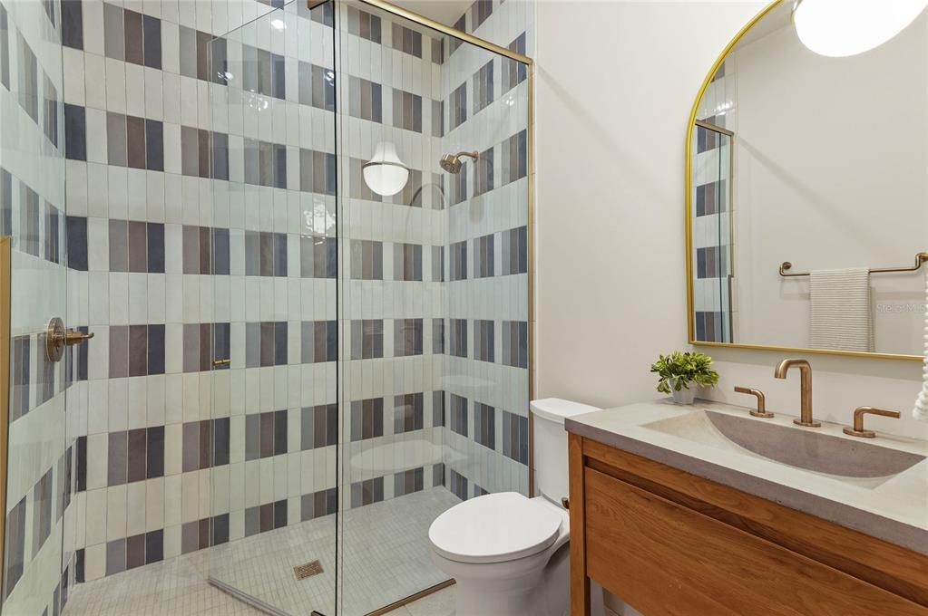 For Sale: $2,950,000 (5 beds, 5 baths, 3501 Square Feet)